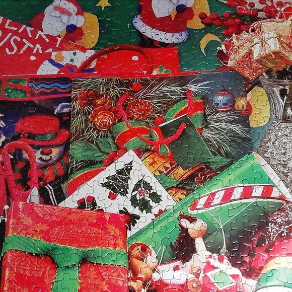 Springbok Jigsaw Puzzle Christmas It's A Wrap 1000 Pieces Complete - Picture 5 of 8